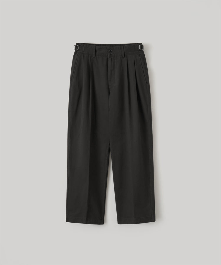 ANOTHER OFFICE Narrow Stripe Tapered Slacks