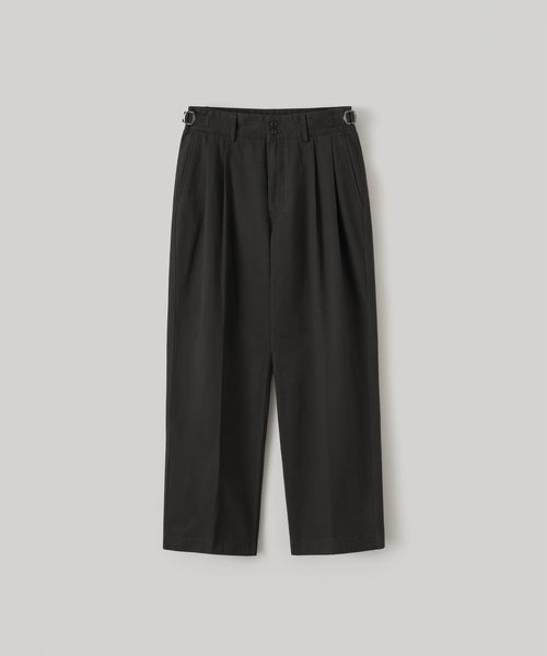 ANOTHER OFFICE Narrow Stripe Tapered Slacks
