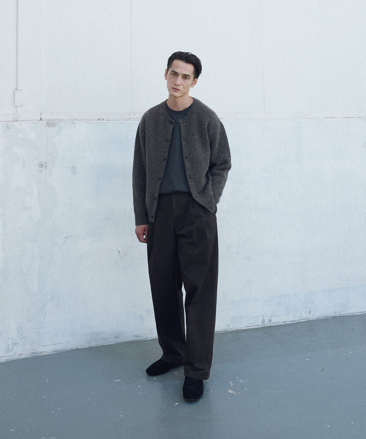 ANOTHER OFFICE Narrow Stripe Tapered Slacks