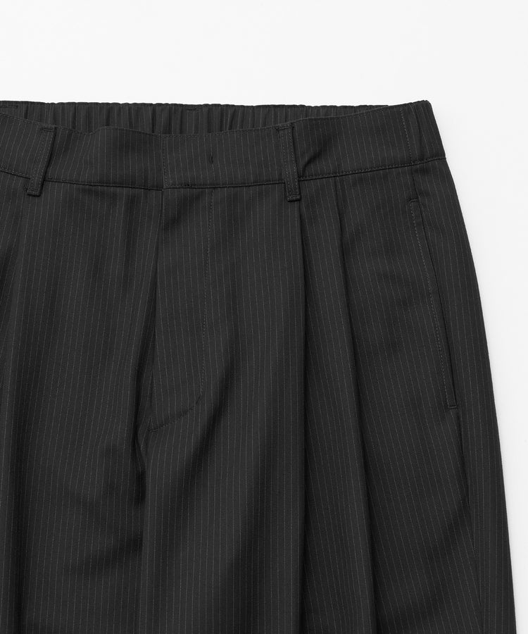 ANOTHER OFFICE  Narrow Stripe Tapered Slacks