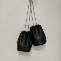 REEL/ Square drawstring bag（スクエア ドローストリング バッグ）