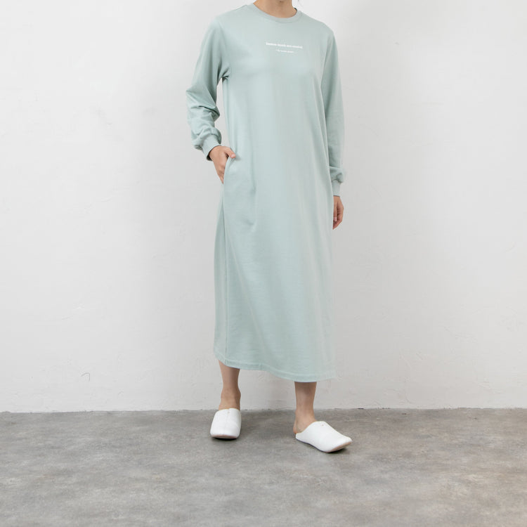 meme rirerire/ デクラーク裏毛 ロゴプリント ロングスウェットワンピース