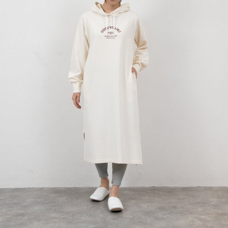 meme rirerire/ コットンミニ裏毛 SMILEロゴプリント パーカーワンピ