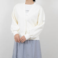 meme rirerire/ マスタリー ソフトダンボールニット Vネックバルーンカーデ