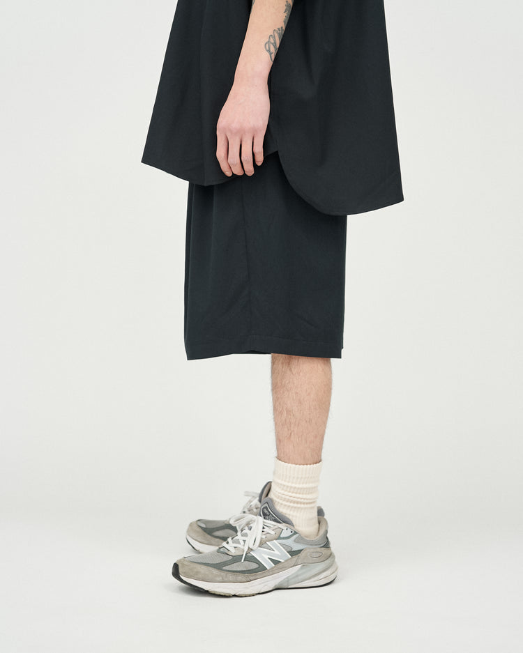 FreshService  COOLFIBER TWO TUCK EASY SHORTS BLACK