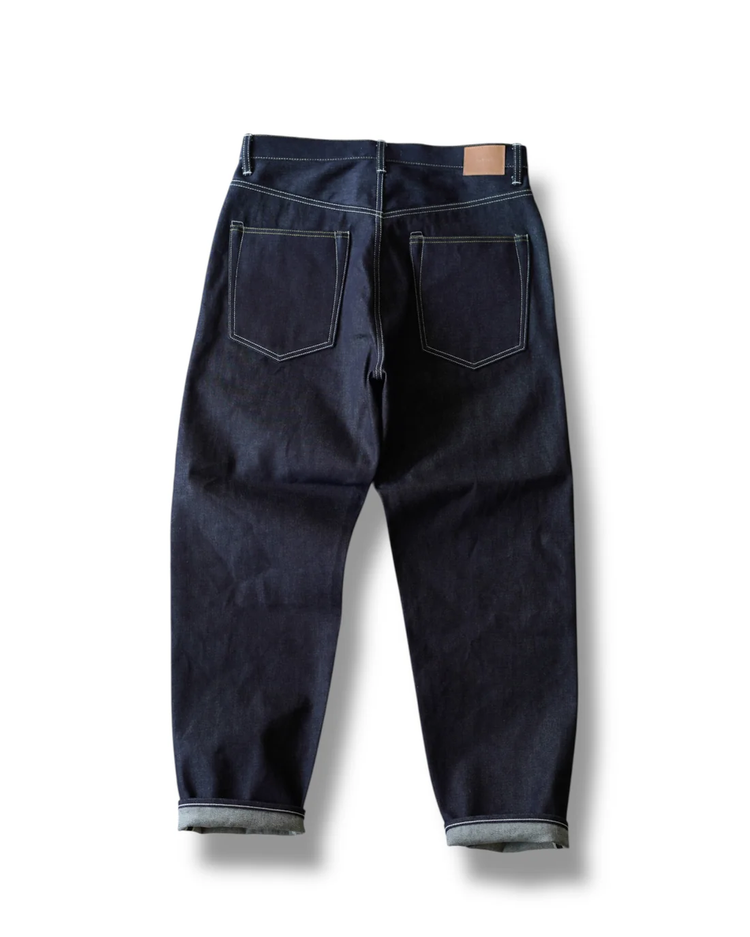 HATSKI  Denim01 Loose Tapered Denim -One Wash
