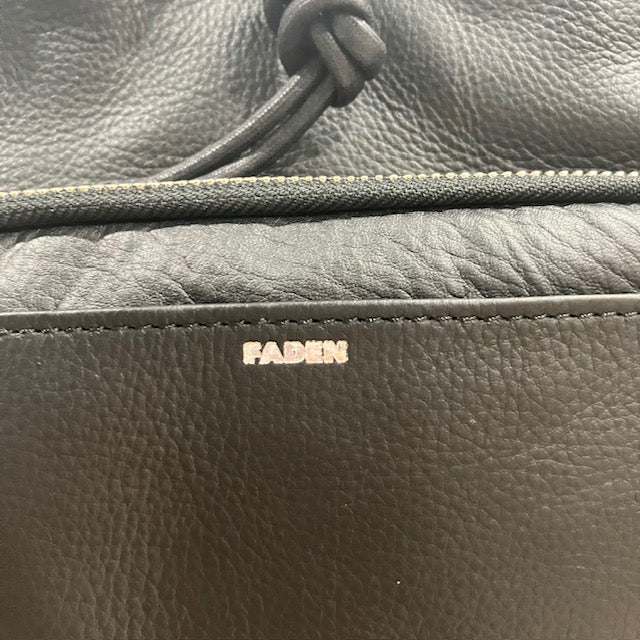 FADEN/ Leather High Spec Kinchaku Bag「008_Lou_Parallel」