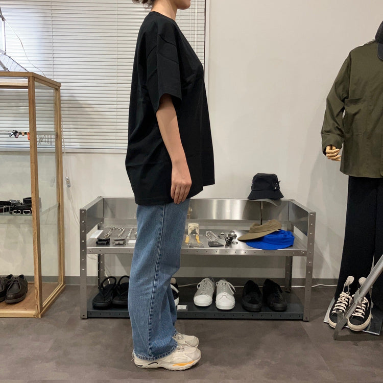 Yonetomi  NEW BASIC T-SHIRT BLACK
