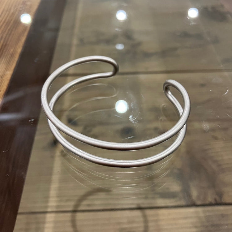 NL/ Cave (Bracelet)