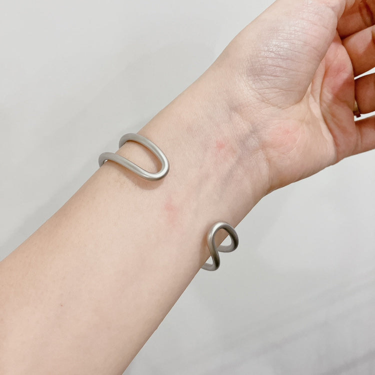 NL/ Cave  (Bracelet)