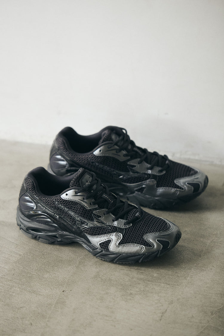 MIZUNO  WAVE RIDER 10 BLACK / BLACK SAND / METALLIC GRAY
