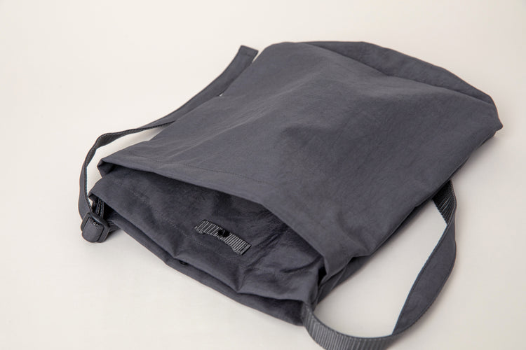 ERA.  TAS US HELMET BAG HALF GRAY