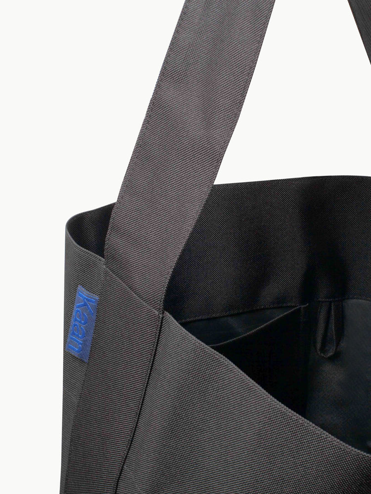 Kaan　BUCKET TOTE (CORE) Waterproof canvas BLACK
