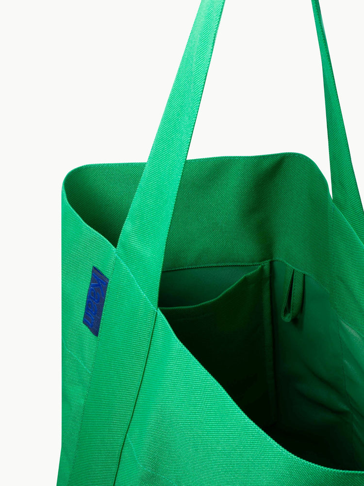 Kaan　BUCKET TOTE (CORE) Waterproof canvas KELLY GREEN