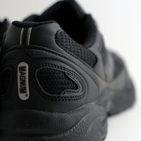 HI-TEC / MAGNUM MUST BLACK