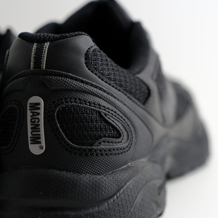 HI-TEC / MAGNUM MUST BLACK