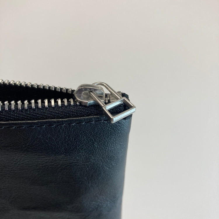 REEL/ Zip pouch D size: MT (Zip pouch D)