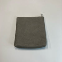 REEL/ Zip pouch D size: MT (Zip pouch D)