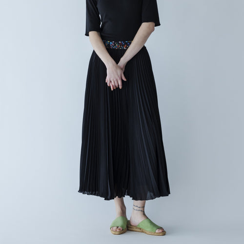MEYAME / FLOWER WAIST PLEATED SKIRT BLACK