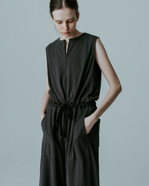 MEYAME　SLEEVELESS HALF ZIP ALL-IN-ONE　MEY-2306 BLACK