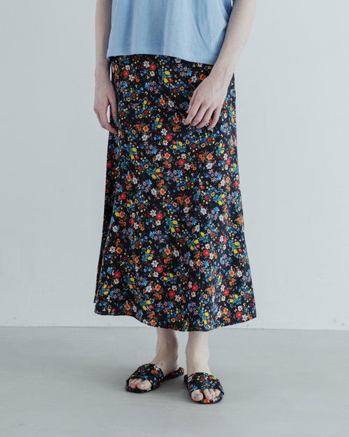 MEYAME BEAUTIFUL SKIRT (FLOWER)