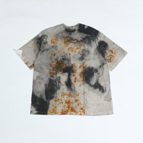 armi ar070145 SEED CYCLE × WhERE is FAKE × MISAKI USHIOZU CAPSULE COLLECTION RUST DYED FLAT-SEAM TEE