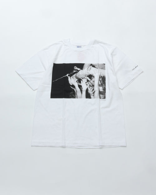 WALLA WALLA SPORT  PRINTABLE TUBE TEE / CHARLES PETERSON  "CROWD SURF" WHITE