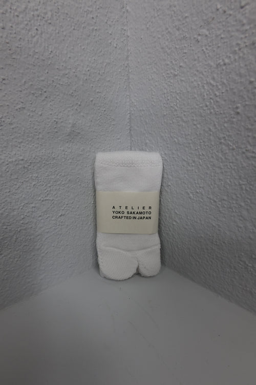 YOKO SAKAMOTO COTTON TABI PILE SOCKS WHITE