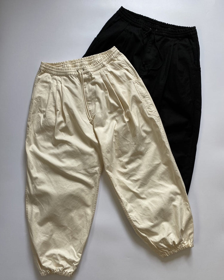 roundabout / Cotton Serge 3tuck Big Balloon Pants