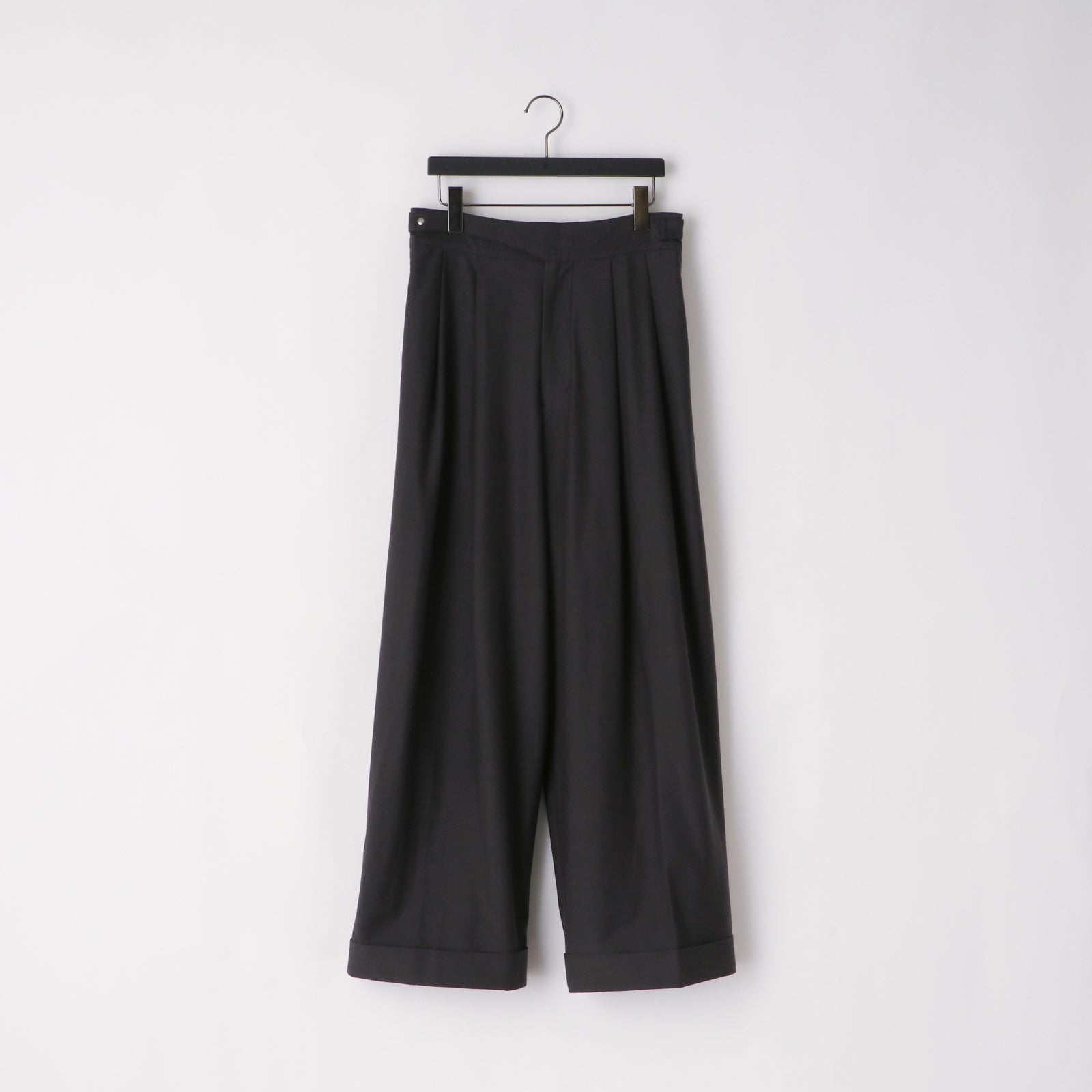 KANEMASA PHIL 46G SOLARO Gurkha Pants CHARCOAL BLACK – CASDAY