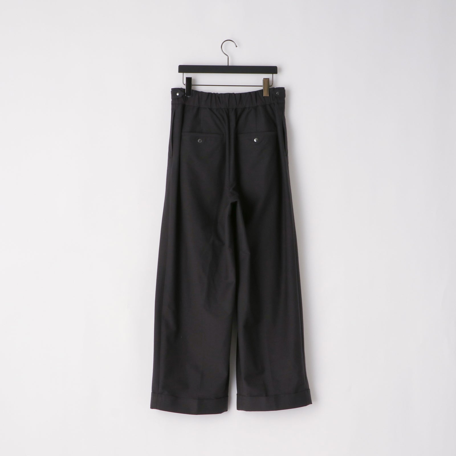 KANEMASA PHIL 46G SOLARO Gurkha Pants CHARCOAL BLACK – CASDAY
