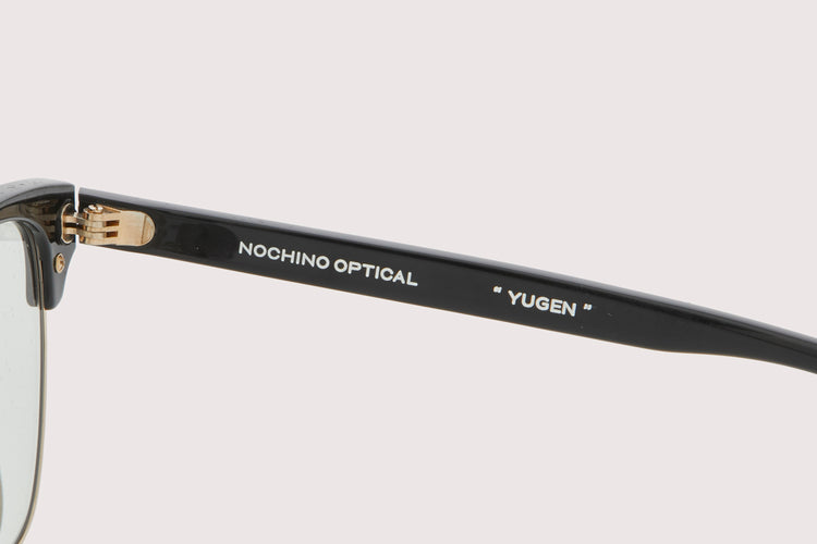 NOCHINO OPTICAL YUGEN #2. GLOSS BLACK & CHAMPAGNE GOLD × GRAY GREEN to D.GREY (dimming)