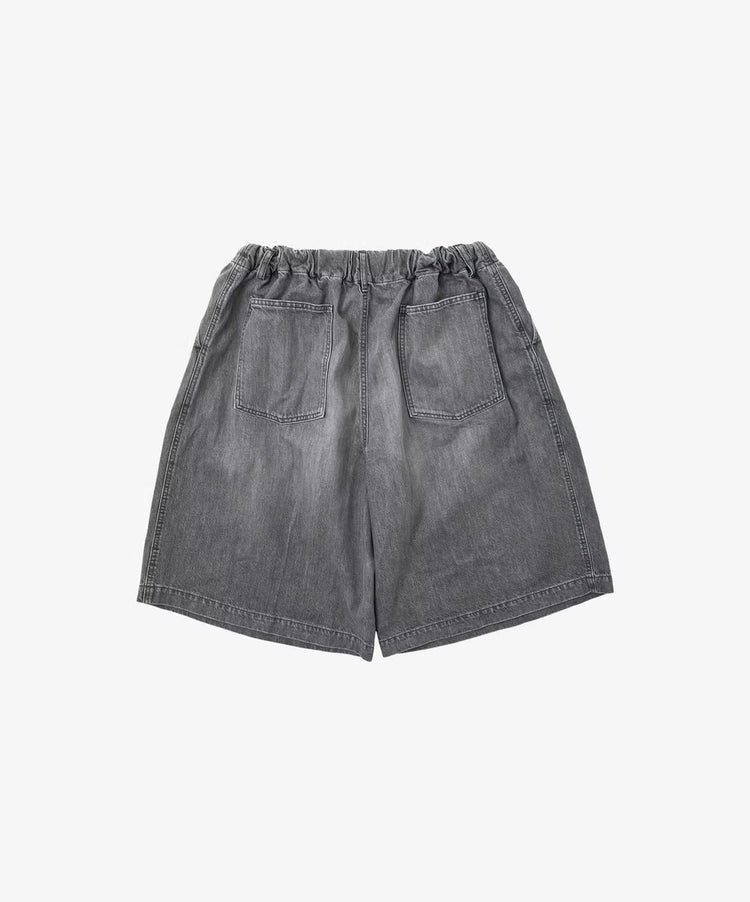 Sillage /  circular short pants black denim bleached