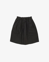 Sillage / circular short pants black stripe twill 