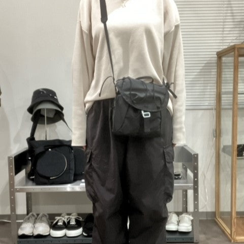 ELLIKER / Fells（フェルズ）クロスボディバッグ　4L