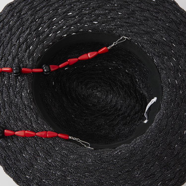 La Maison de Lyllis /  HATKEEPER