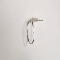 tiinei / 標本ピアス　シルバー楕円（片耳）