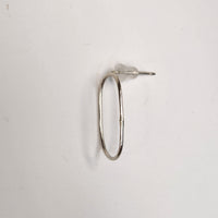 tiinei / 標本ピアス　シルバー楕円（片耳）