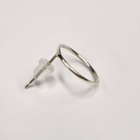 tiinei / 標本ピアス　シルバー円（片耳）