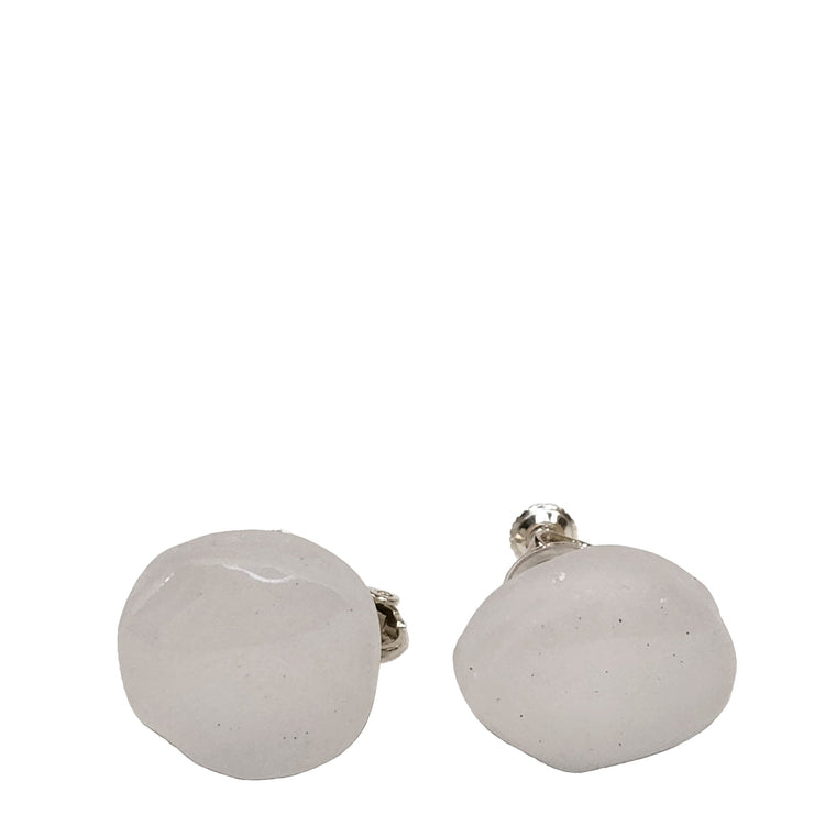 tiinei / 標本イヤリングガラス　-丸-（片耳） にごりホワイト