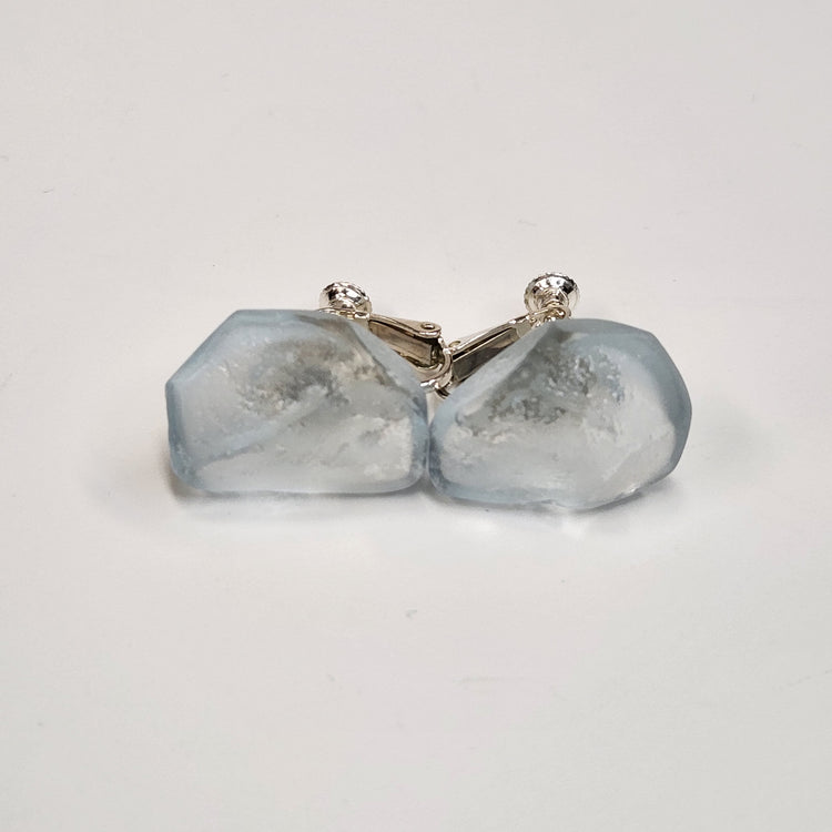 tiinei / 標本イヤリングガラス　-かく-（片耳）