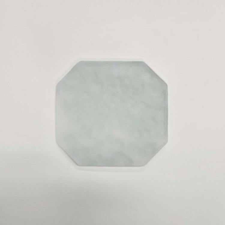 tiinei / 八角プレート 大 にごりライトグリーン