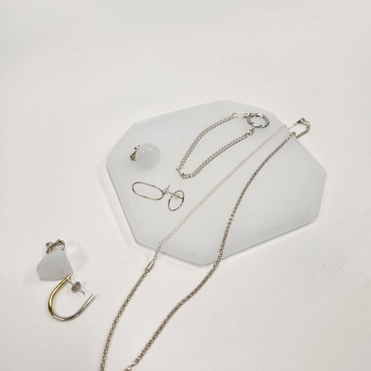 tiinei / 八角プレート 大 にごりライトグリーン