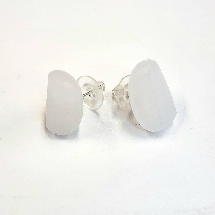 tiinei / 標本箱ピアスガラス・かく