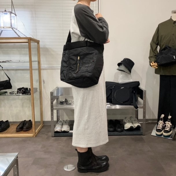 SUNNY SPORTS /THRIFTY LOOK /small MA1 shoulder